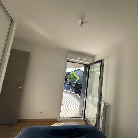 아파트 Appartement T2 Avec Parking *